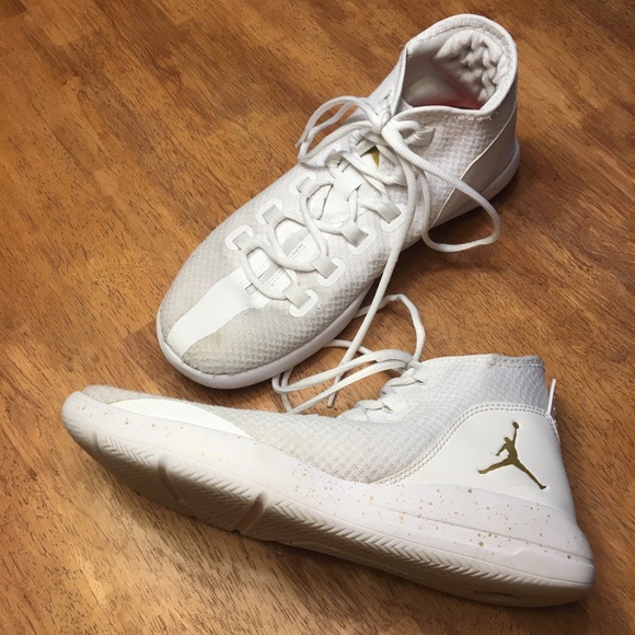 jordan reveals white and gold